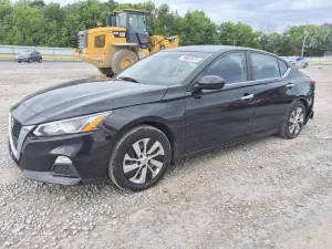 Nissan Altima 2.5L 4 2020