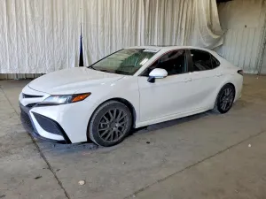 Toyota Camry 2.5L 4 2021
