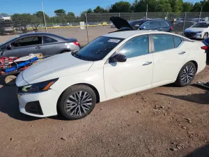 Nissan Altima 2.5L 4 2025