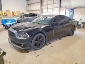 Dodge Charger 5.7L 8 2013