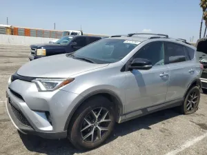 Toyota Rav4 SE 2.5L 4 2016