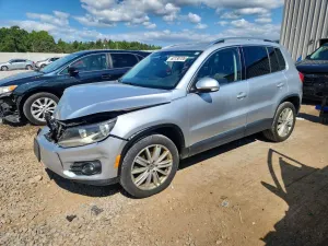 Volkswagen Tiguan 2.0L 4 2015