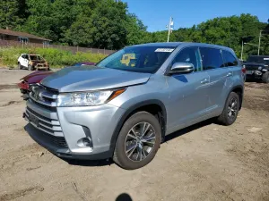 Toyota Highlander 3.5L 6 2018