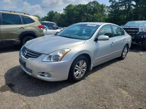 Nissan Altima 2.5L 4 2010