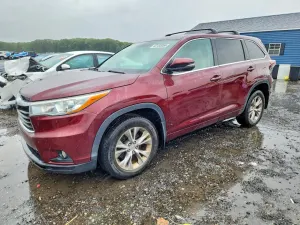 Toyota Highlander 3.5L 6 2015