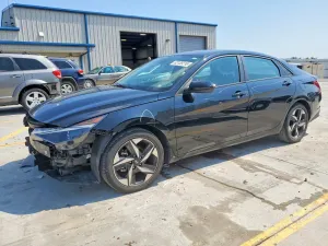Hyundai Elantra 2.0L 4 2023