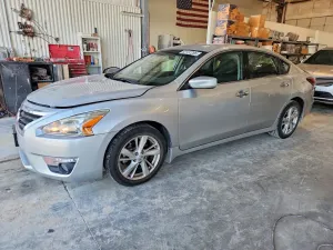 Nissan Altima 2.5L 4 2015