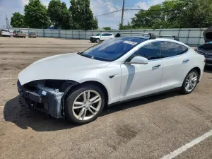 Tesla Model S 2014