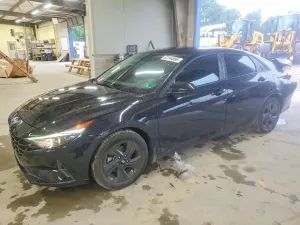 Hyundai Elantra 2.0L 4 2023
