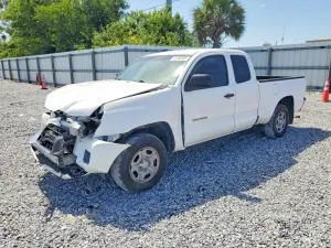 Toyota Tacoma 2.7L 4 2015