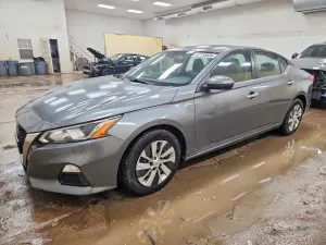 Nissan Altima 2.5L 4 2020