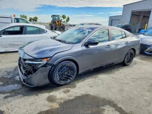 Nissan Sentra 2.0L 4 2026