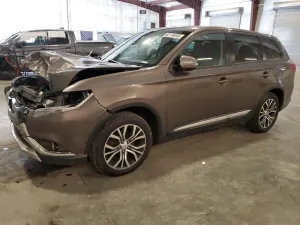 Mitsubishi Outlander SE 2.4L 4 2017
