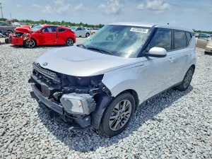 Kia Soul 2.0L 4 2021