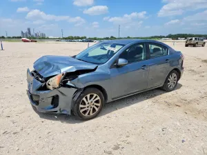 Mazda 3 2.0L 4 2012