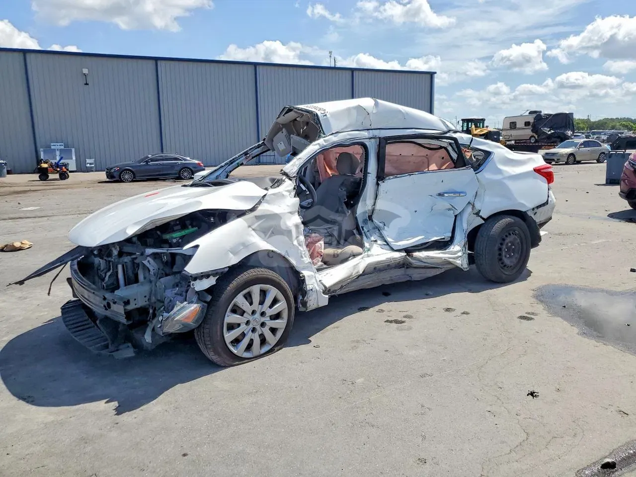 Nissan Sentra 1.8L 4 2016