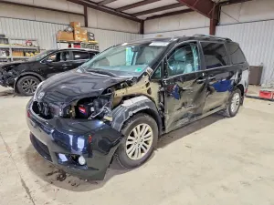 Toyota Sienna 3.5L 6 2017