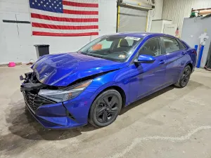 Hyundai Elantra 2.0L 4 2023