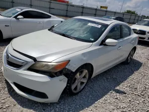 Acura ILX 2.0L 4 2015