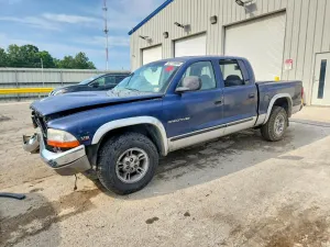 Dodge Dakota 5.9L 8 2000