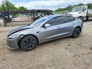 Tesla Model 3 2025