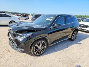 BMW X1 2.0L 4 2025