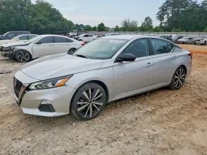 Nissan Altima 2.5L 4 2020