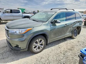 Toyota Highlander 3.5L 6 2015