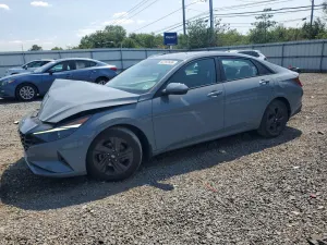 Hyundai Elantra 2.0L 4 2022