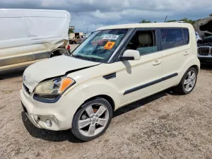 Kia Soul 2.0L 4 2011