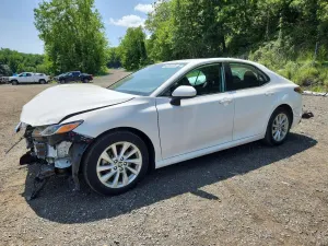 Toyota Camry 2.5L 4 2021