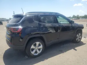 Jeep Compass LATITUDE 2.4L 4 2017