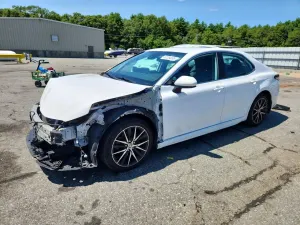 Toyota Camry 2.5L 4 2021