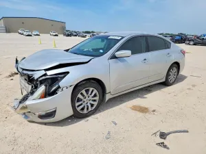 Nissan Altima 2.5L 4 2015