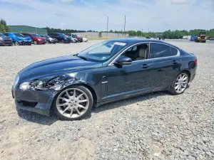Jaguar XF 5.0L 8 2011