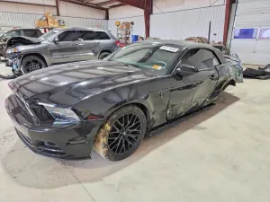 Ford Mustang 3.7L 6 2014