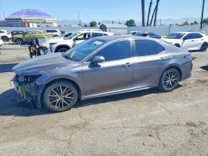 Toyota Camry 2.5L 4 2023