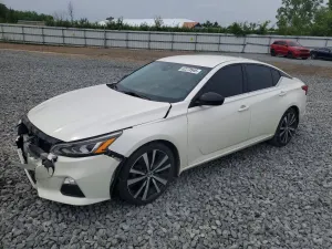 Nissan Altima 2.5L 4 2020