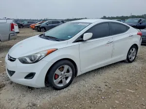 Hyundai Elantra 1.8L 4 2013
