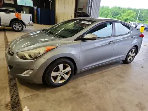 Hyundai Elantra 1.8L 4 2013