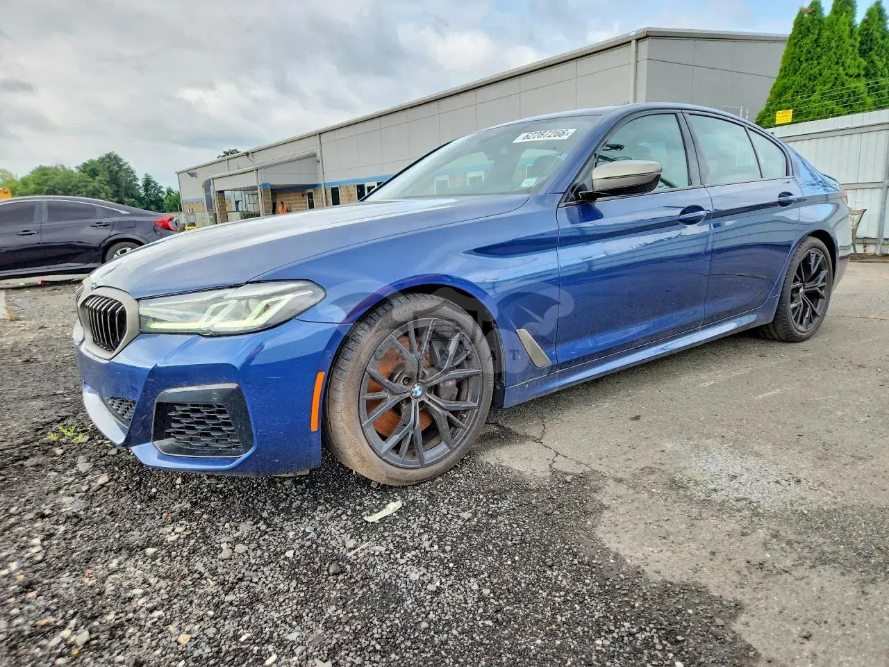 BMW 5 Series 4.4L 8 2023