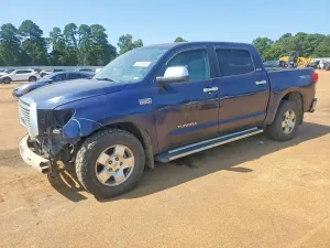 Toyota Tundra 5.7L 8 2011