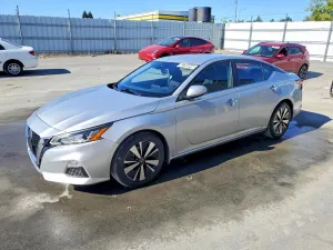 Nissan Altima 2.5L 4 2022