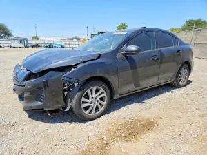 Mazda 3 2.0L 4 2012