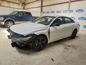 Hyundai Elantra 2.0L 4 2026
