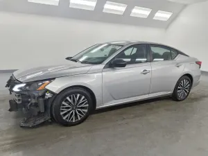 Nissan Altima 2.5L 4 2025