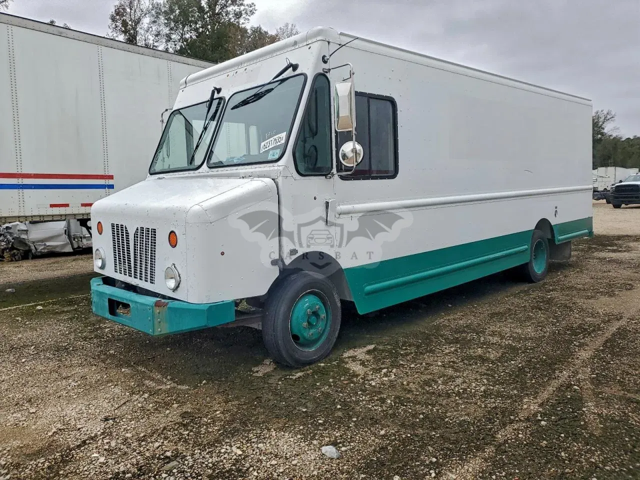 Freightliner Business Class M2 M LINE WALK-IN VAN 6.0L 8 2013