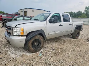 Chevrolet Silverado 1500 4.8L 8 2011