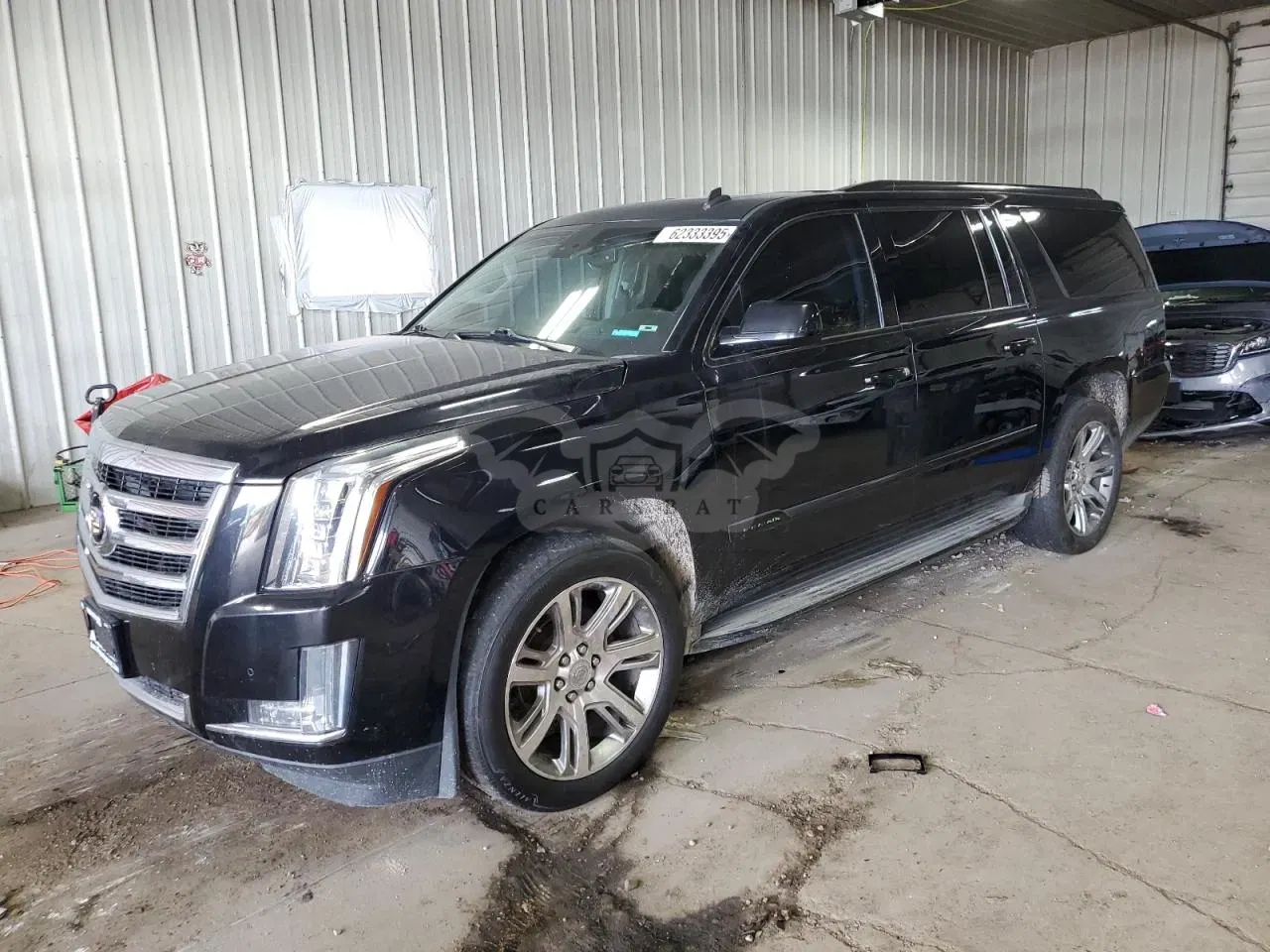 Cadillac Escalade ESV LUXURY 6.2L 8 2015