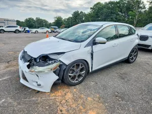 Ford Focus 2.0L 4 2013